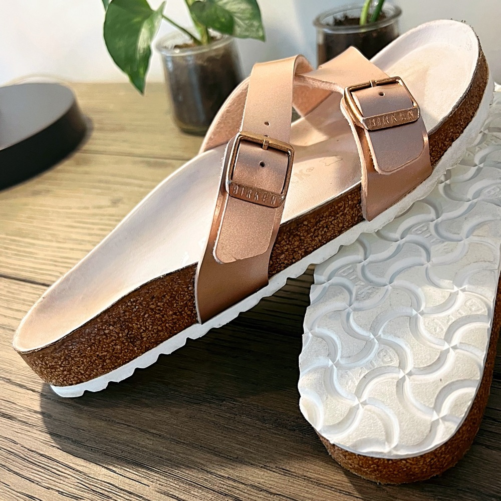 Birkenstock Rose Gold Yao Balance Women's Sandals, Size 38, Narrow. - Picture 15 of 16
